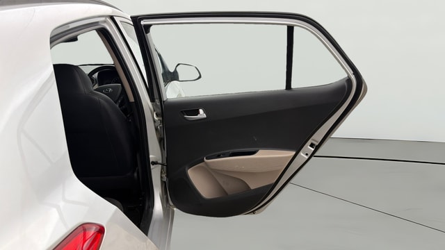 View Hyundai Grand i10 Image 7 Used Hyundai Grand i10 Image 7
