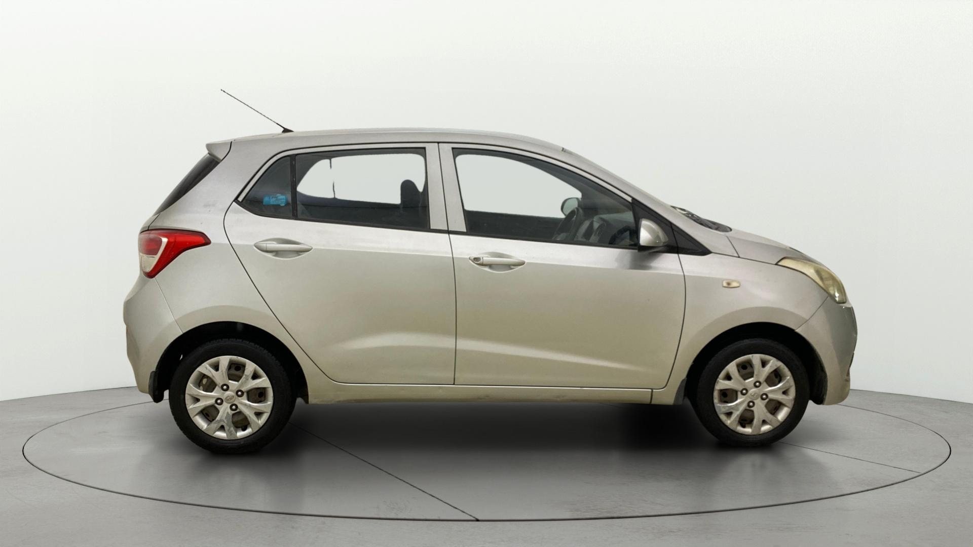 Used 2015 Hyundai Grand i10 Used 2015 Hyundai Grand i10