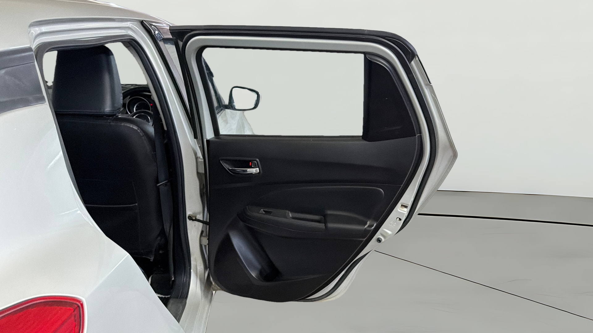 View 2020 Maruti Suzuki 1000 Base Variant Image 7 Used 2020 Maruti Suzuki 1000 Base Variant Image 7