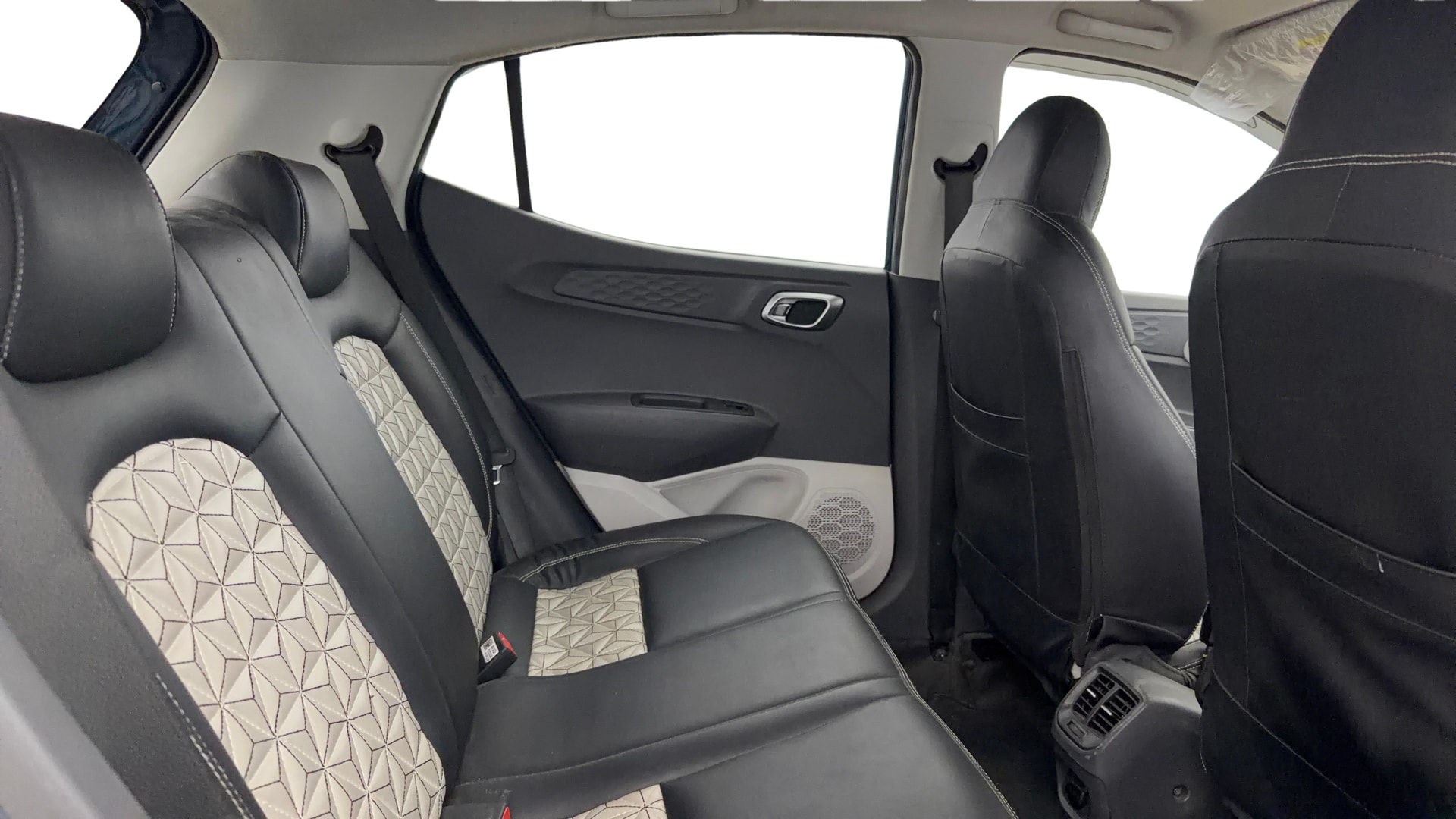 View 2022 Hyundai Grand i10 Nios Sportz Petrol Image 34 Used 2022 Hyundai Grand i10 Nios Sportz Petrol Image 34