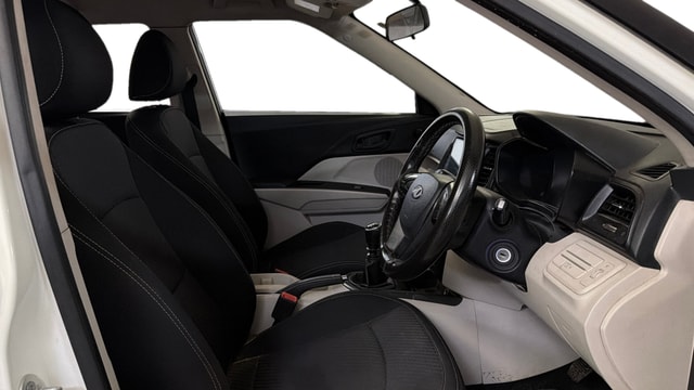 View Mahindra XUV300 Image 26 Used Mahindra XUV300 Image 26