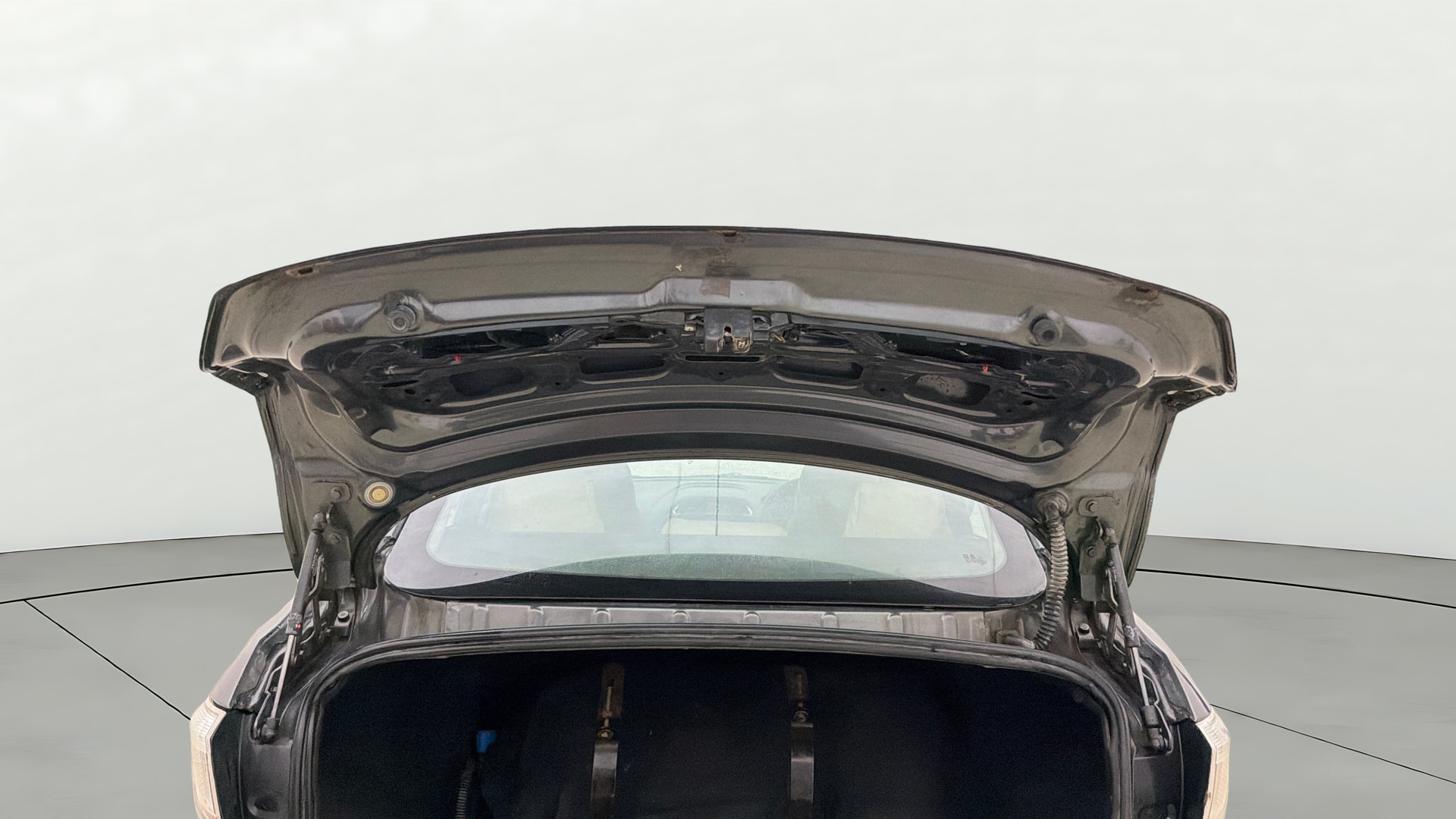 View 2022 Tata Tigor XE Diesel Image 16 Used 2022 Tata Tigor XE Diesel Image 16