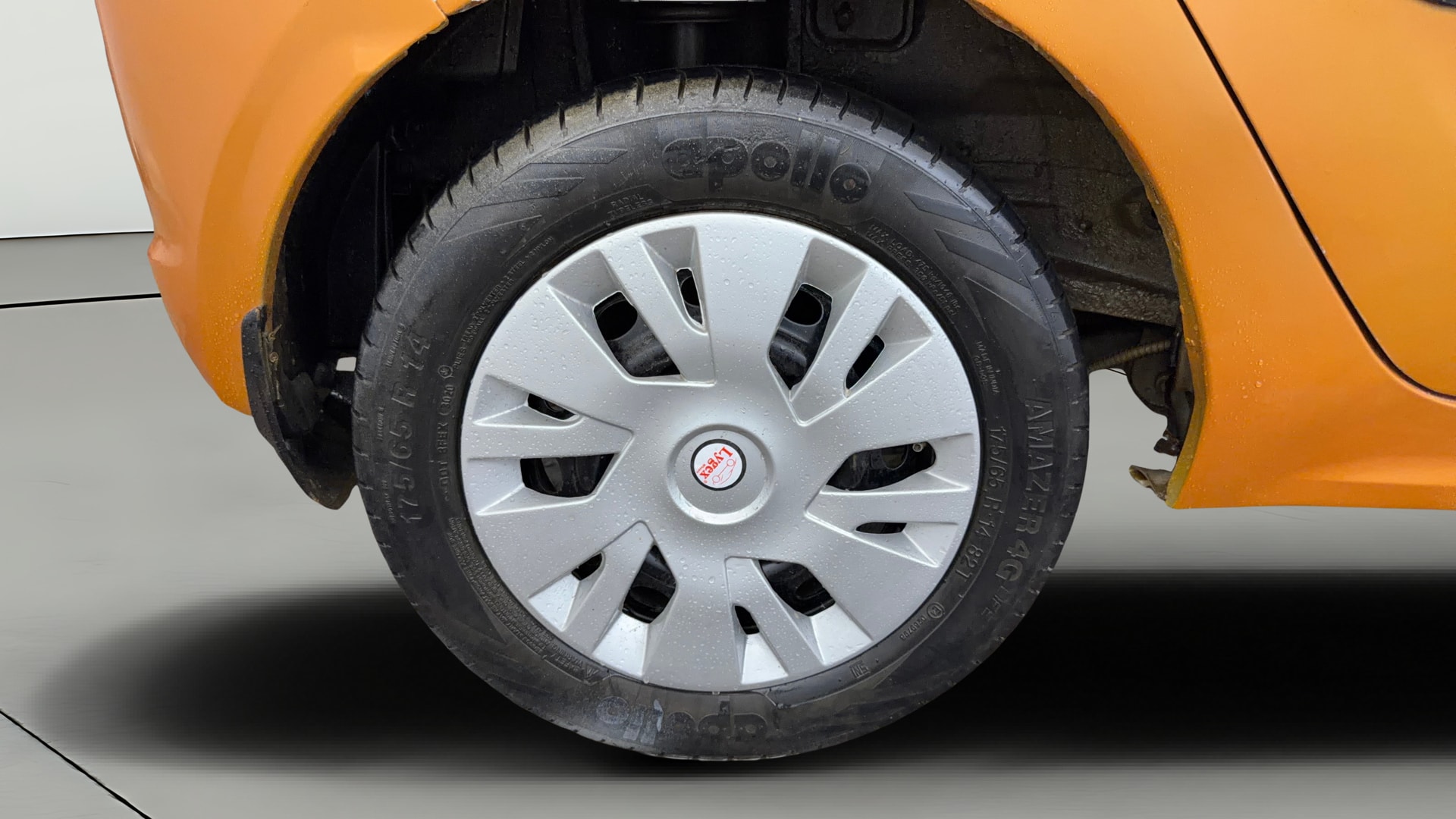 View 2016 Tata Tiago Revotorq XB Image 23 Used 2016 Tata Tiago Revotorq XB Image 23