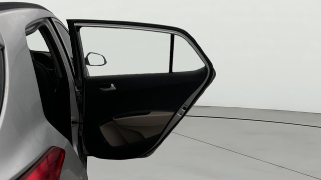 View Hyundai Grand i10 Image 5 Used Hyundai Grand i10 Image 5