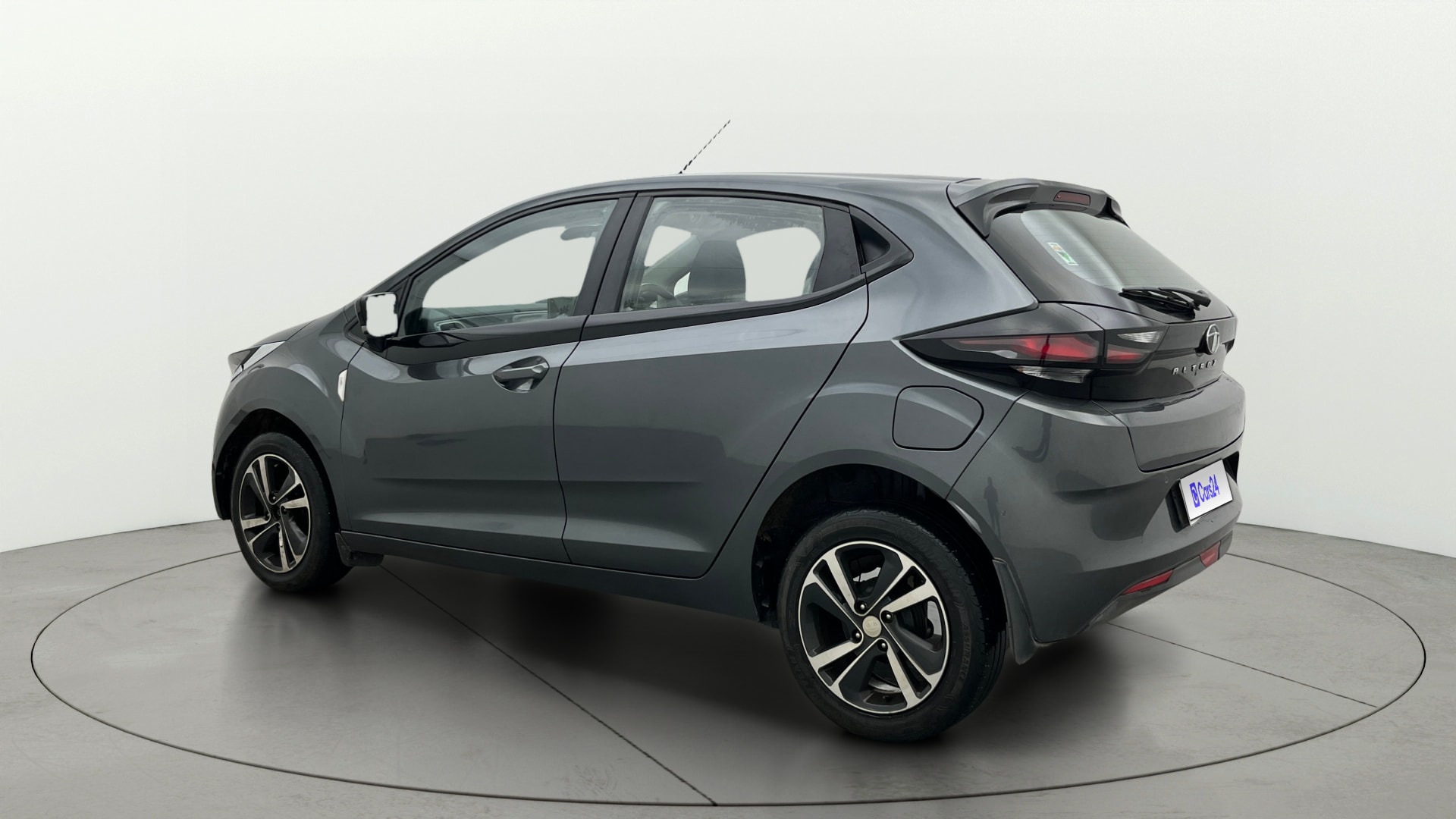 View 2021 Tata Altroz XZ Plus Petrol Image 2 Used 2021 Tata Altroz XZ Plus Petrol Image 2