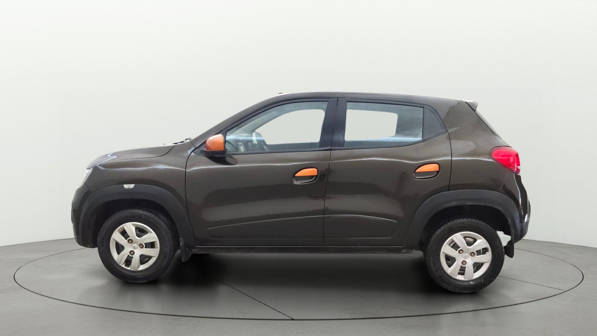 View 2017 Renault Kwid RXT 1.0 Image 5 Used 2017 Renault Kwid RXT 1.0 Image 5