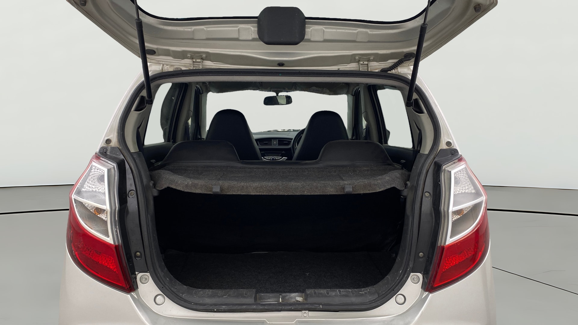 View 2019 Maruti Suzuki Alto K10 LX Image 36 Used 2019 Maruti Suzuki Alto K10 LX Image 36
