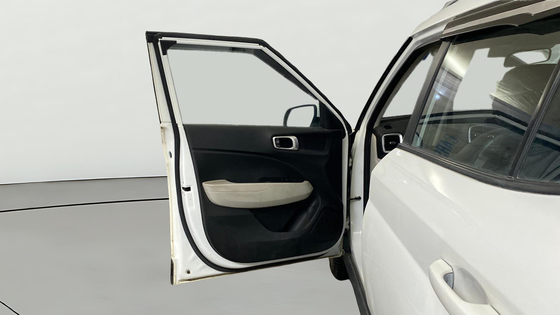 View 2023 Hyundai Venue S 1.2 Petrol Image 31 Used 2023 Hyundai Venue S 1.2 Petrol Image 31