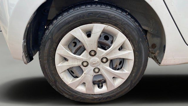 View Hyundai Grand i10 Image 23 Used Hyundai Grand i10 Image 23
