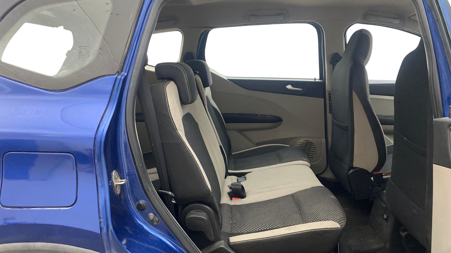 Used 2022 Renault Triber Used 2022 Renault Triber