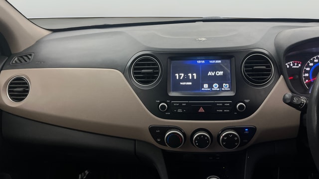 View Hyundai Grand i10 Image 17 Used Hyundai Grand i10 Image 17