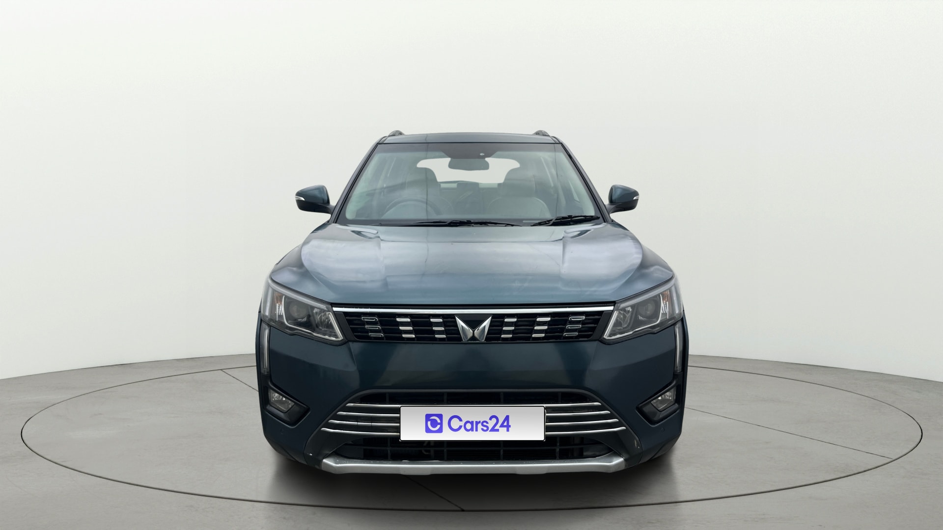 Used 2023 Mahindra XUV300 Used 2023 Mahindra XUV300