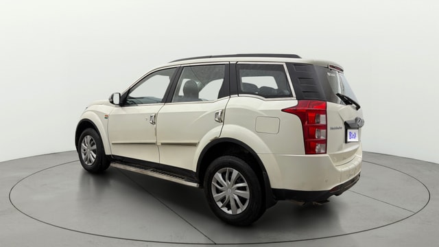 View Mahindra XUV500 Image 2 Used Mahindra XUV500 Image 2