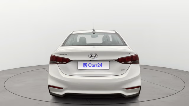 View Hyundai Verna Image 42 Used Hyundai Verna Image 42