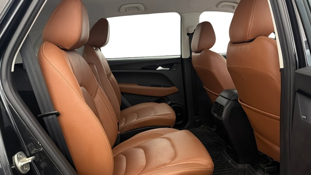 View MG Hector Plus Image 31 Used MG Hector Plus Image 31