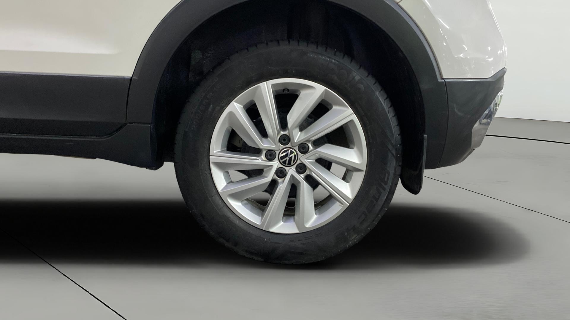 View 2022 Volkswagen Taigun 1.0 TSI Highline MT Image 11 Used 2022 Volkswagen Taigun 1.0 TSI Highline MT Image 11