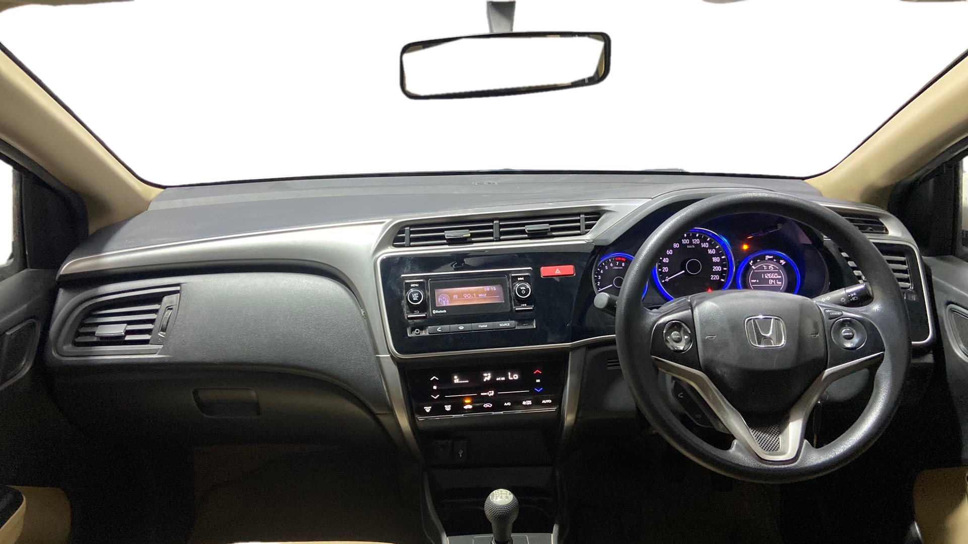 View 2015 Honda City ZX MT Diesel Anniversary Edition Image 16 Used 2015 Honda City ZX MT Diesel Anniversary Edition Image 16