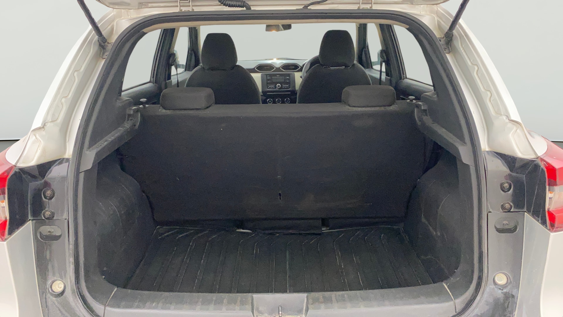 View 2021 Nissan Magnite XL Image 36 Used 2021 Nissan Magnite XL Image 36