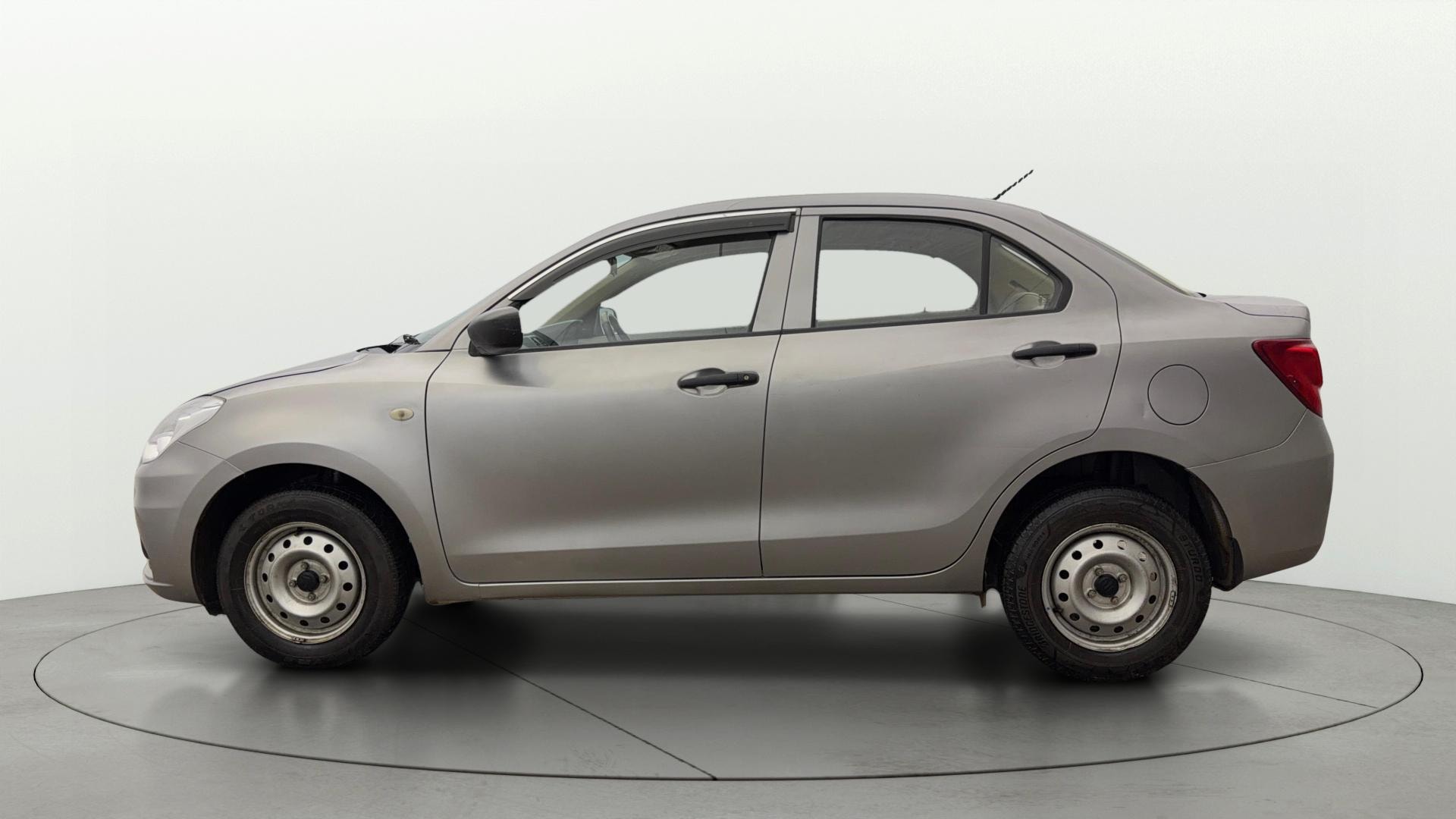 View 2022 Maruti Suzuki 1000 Base Variant Image 5 Used 2022 Maruti Suzuki 1000 Base Variant Image 5