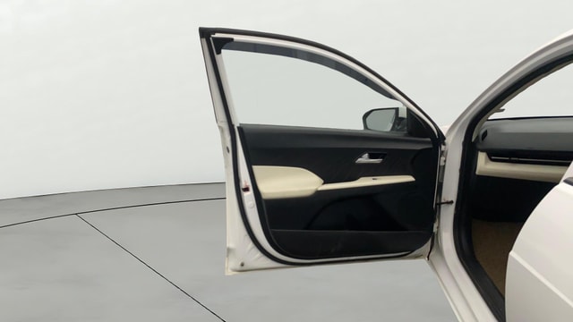 View Hyundai Verna Image 32 Used Hyundai Verna Image 32