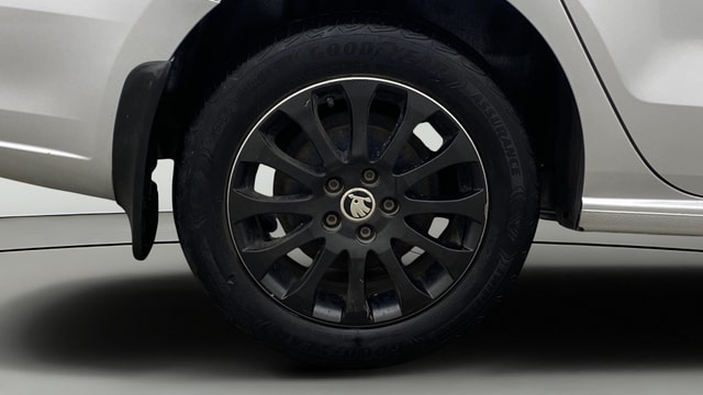 View Skoda Rapid Image 24 Used Skoda Rapid Image 24