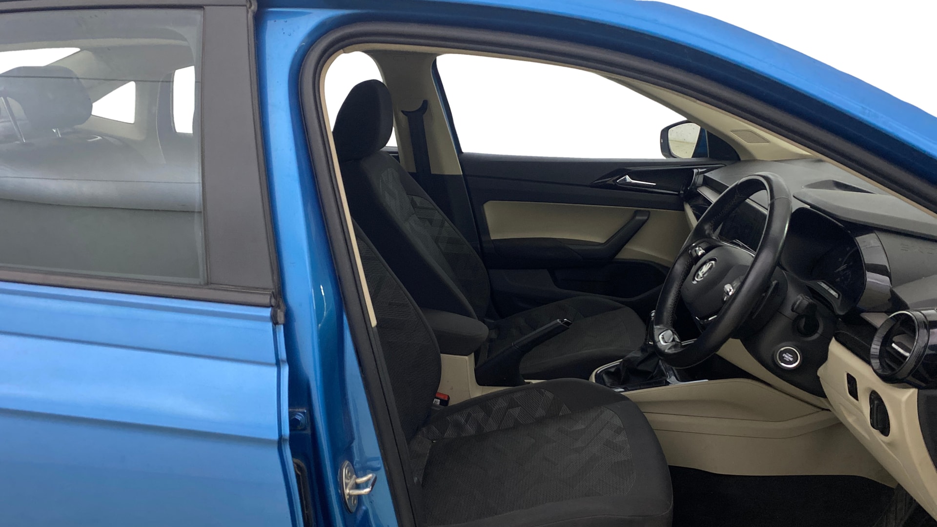 View 2022 Skoda Slavia Ambition 1.0 TSI AT Image 26 Used 2022 Skoda Slavia Ambition 1.0 TSI AT Image 26