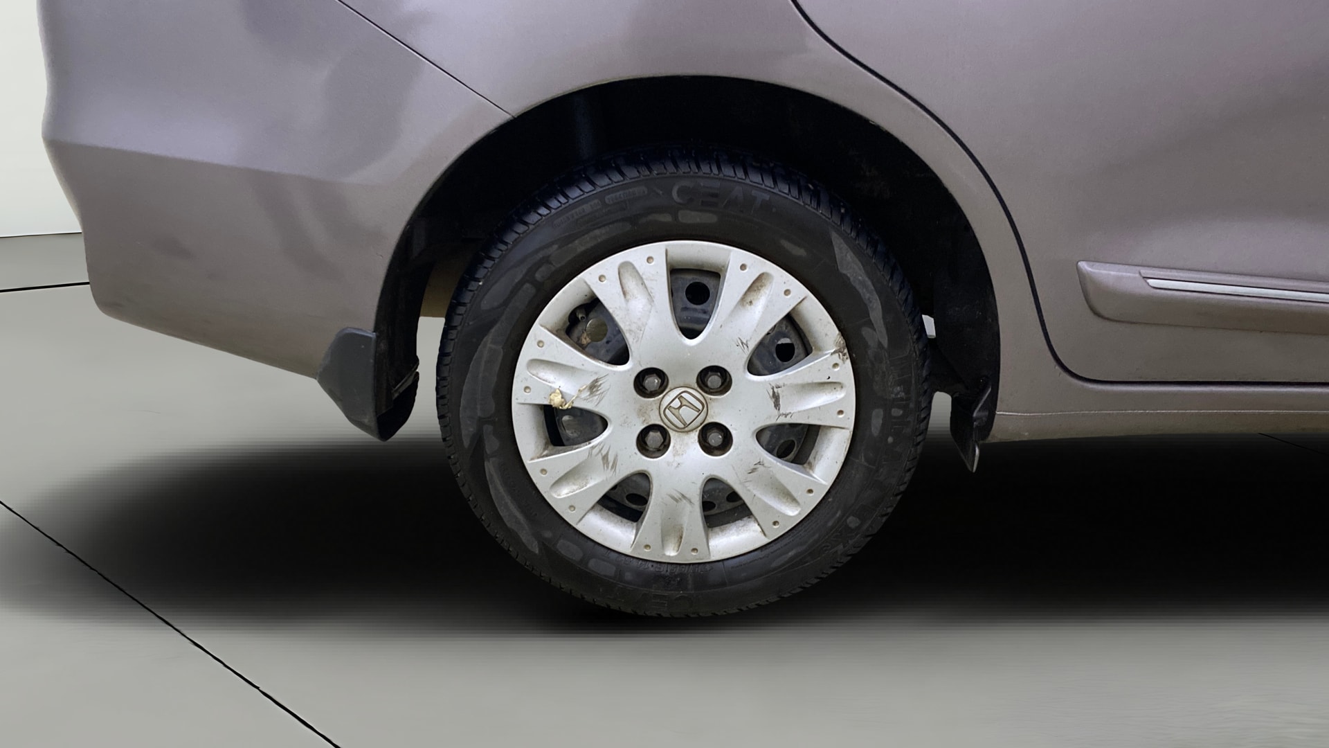 View 2014 Honda Amaze E MT Petrol BS IV Image 24 Used 2014 Honda Amaze E MT Petrol BS IV Image 24