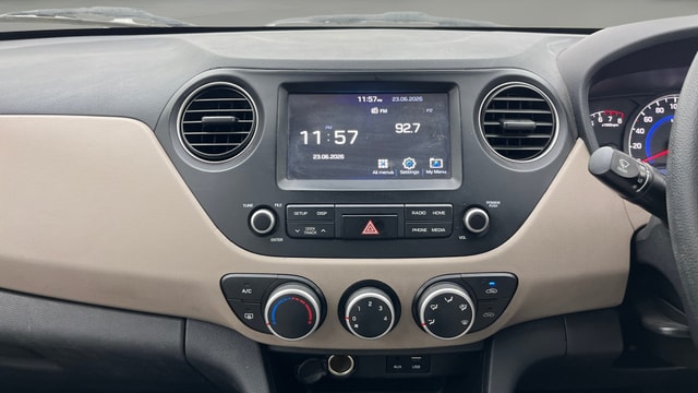 View Hyundai Grand i10 Image 17 Used Hyundai Grand i10 Image 17