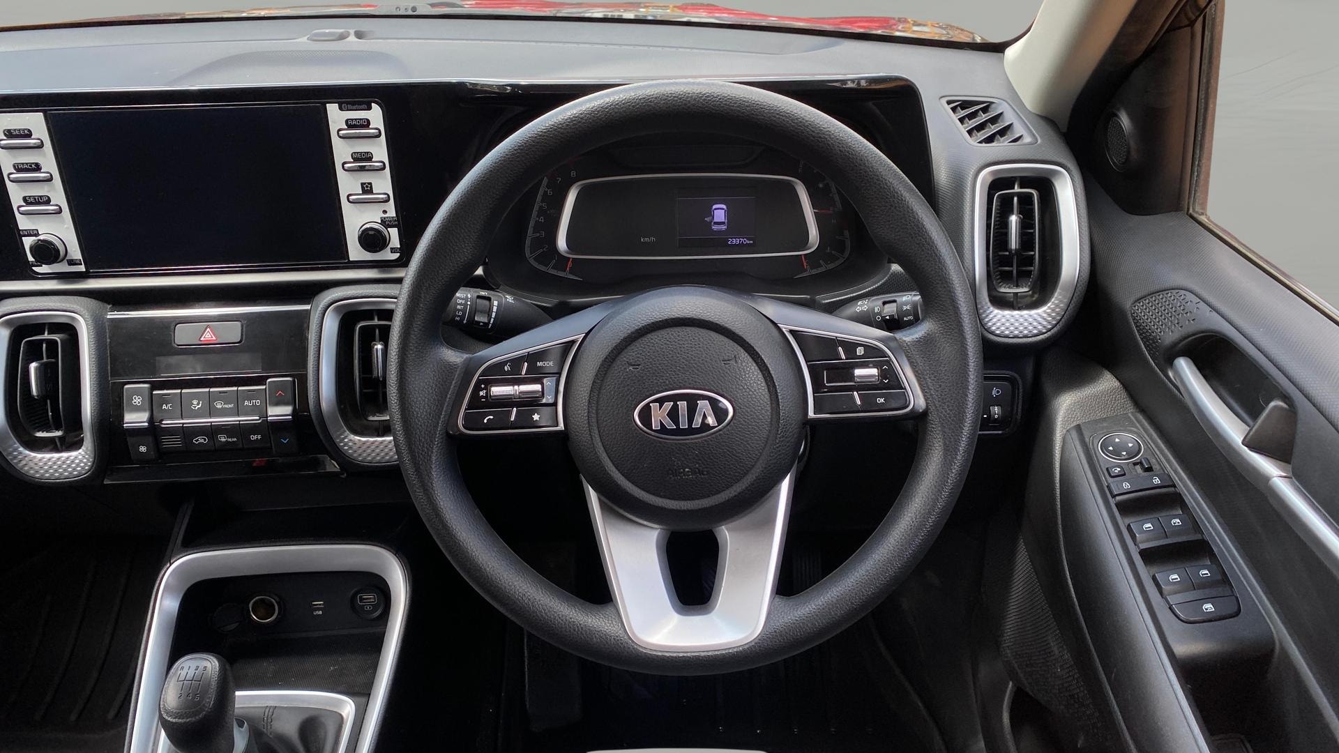 View 2021 Kia Sonet HTK Plus iMT Petrol Image 21 Used 2021 Kia Sonet HTK Plus iMT Petrol Image 21