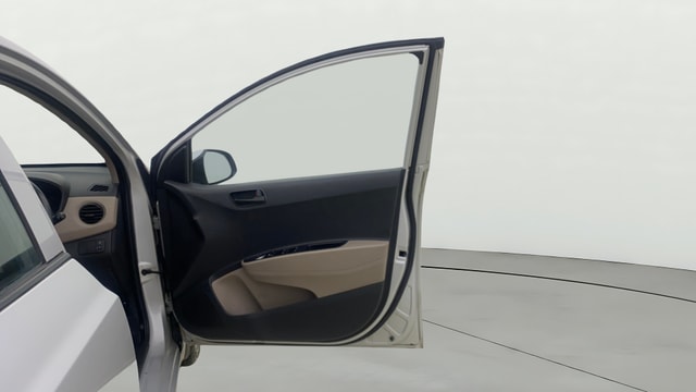 View Hyundai Grand i10 Image 43 Used Hyundai Grand i10 Image 43