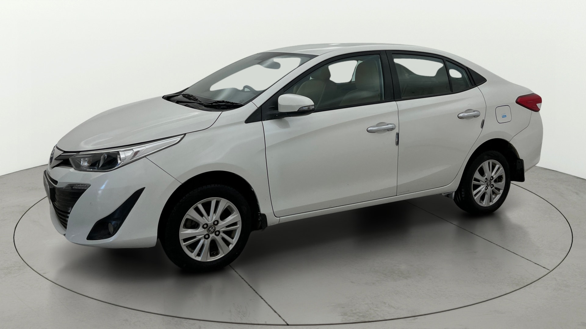 View 2018 Toyota Yaris VX CVT Image 37 Used 2018 Toyota Yaris VX CVT Image 37