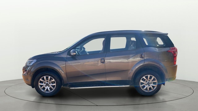 View Mahindra XUV500 Image 27 Used Mahindra XUV500 Image 27