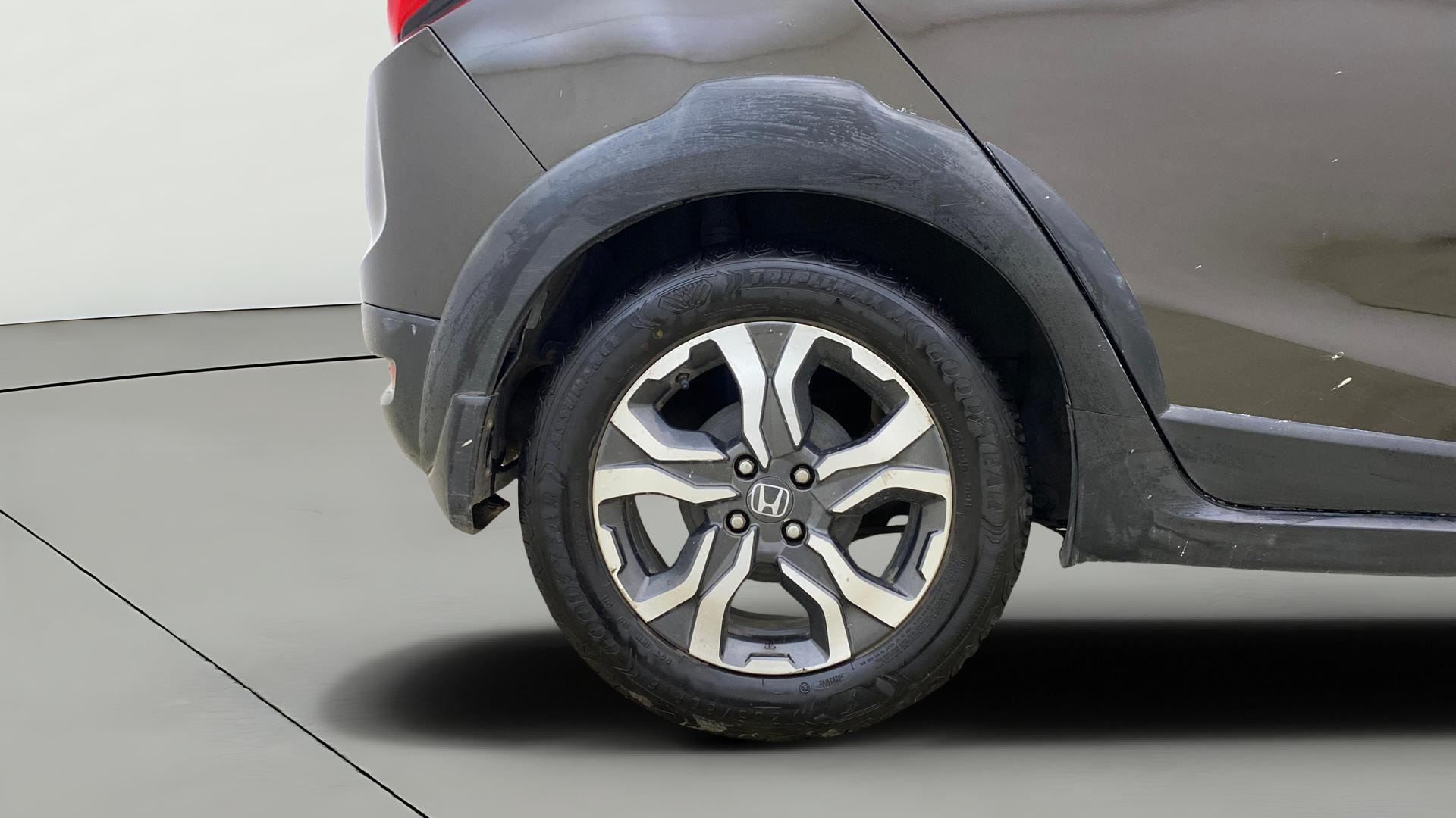 View 2018 Honda WR-V S MT Diesel Edge Edition Image 24 Used 2018 Honda WR-V S MT Diesel Edge Edition Image 24