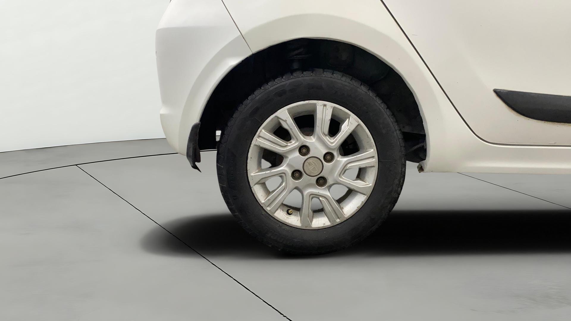 View 2019 Tata Tiago Revotorq XB Image 24 Used 2019 Tata Tiago Revotorq XB Image 24