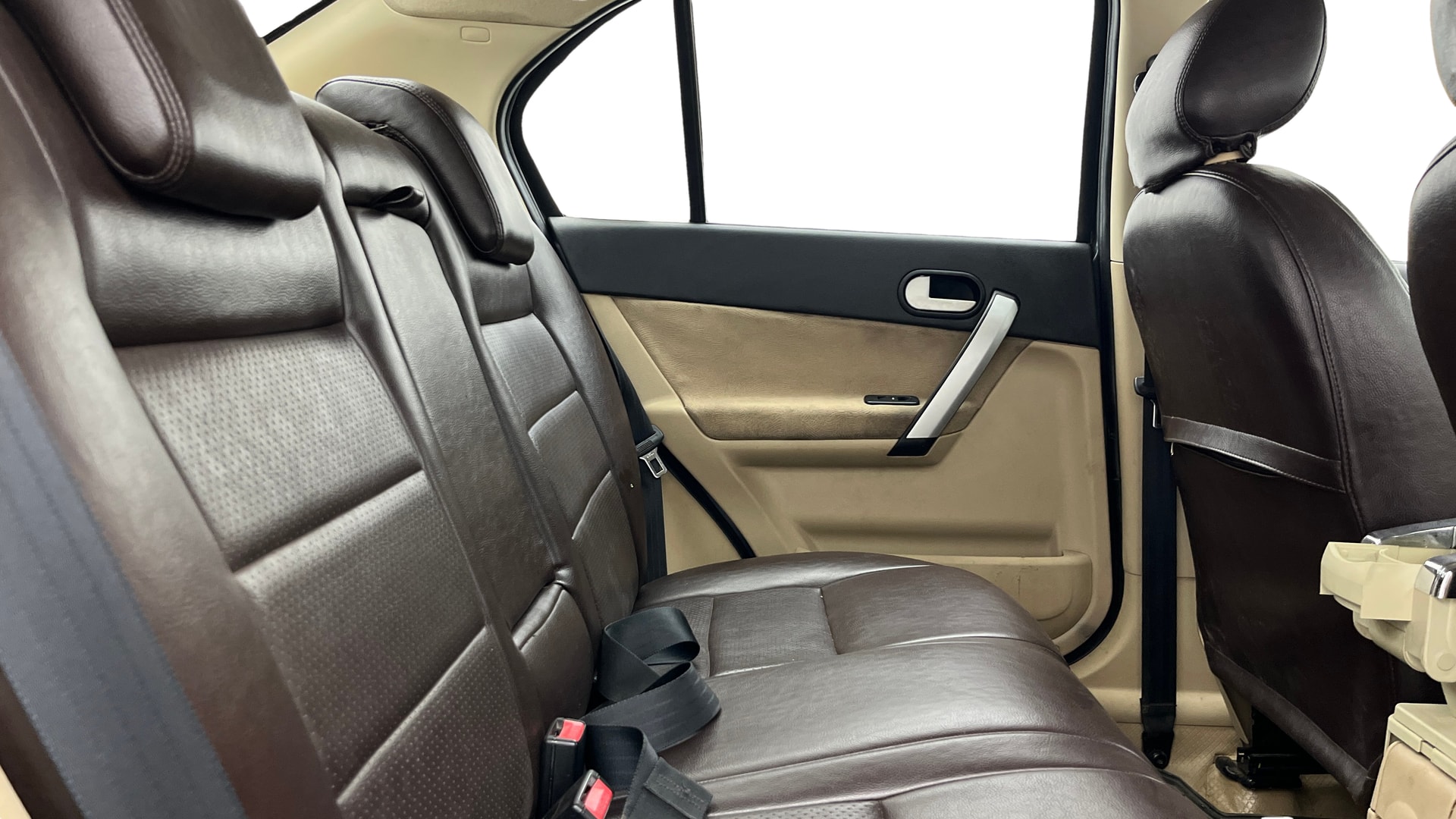 View 2014 Ford Fiesta Classic 1.6 Duratec Titanium Image 29 Used 2014 Ford Fiesta Classic 1.6 Duratec Titanium Image 29