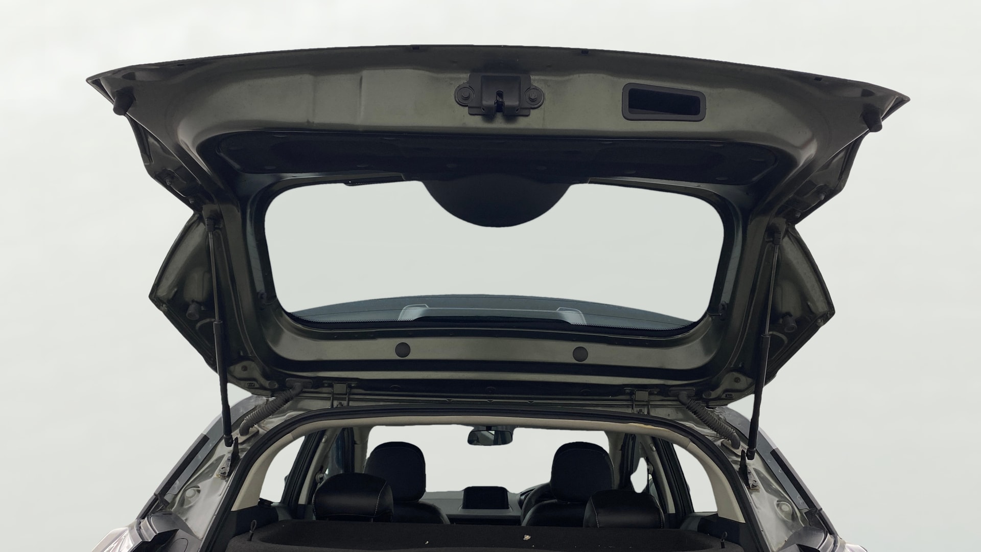 View 2022 Tata Nexon Revotron XE Image 16 Used 2022 Tata Nexon Revotron XE Image 16