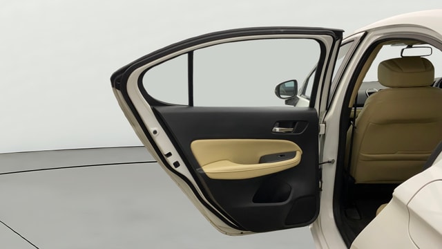 View Honda City ZX Image 23 Used Honda City ZX Image 23