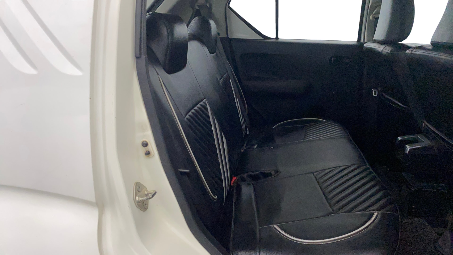 View 2020 Maruti Suzuki 1000 Base Variant Image 29 Used 2020 Maruti Suzuki 1000 Base Variant Image 29