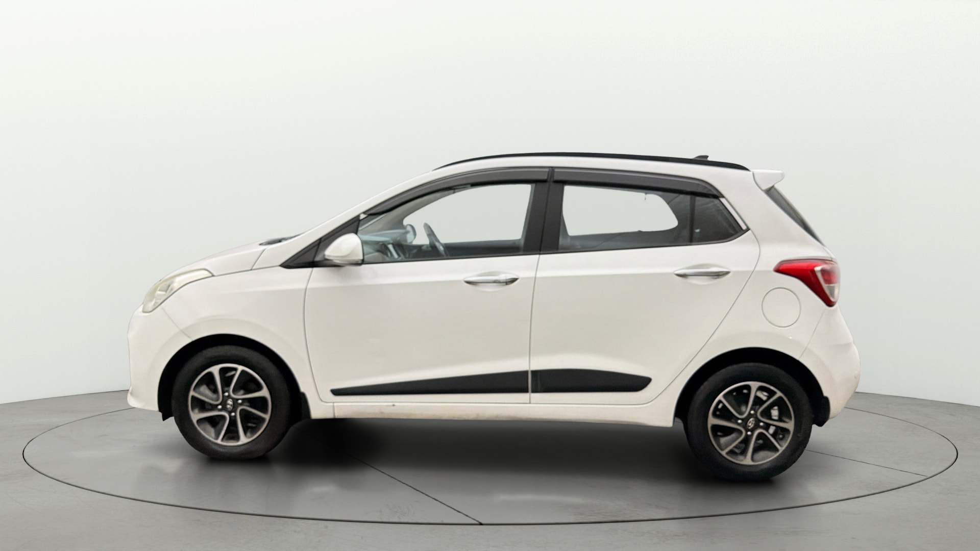 Used 2019 Hyundai Grand i10 Used 2019 Hyundai Grand i10