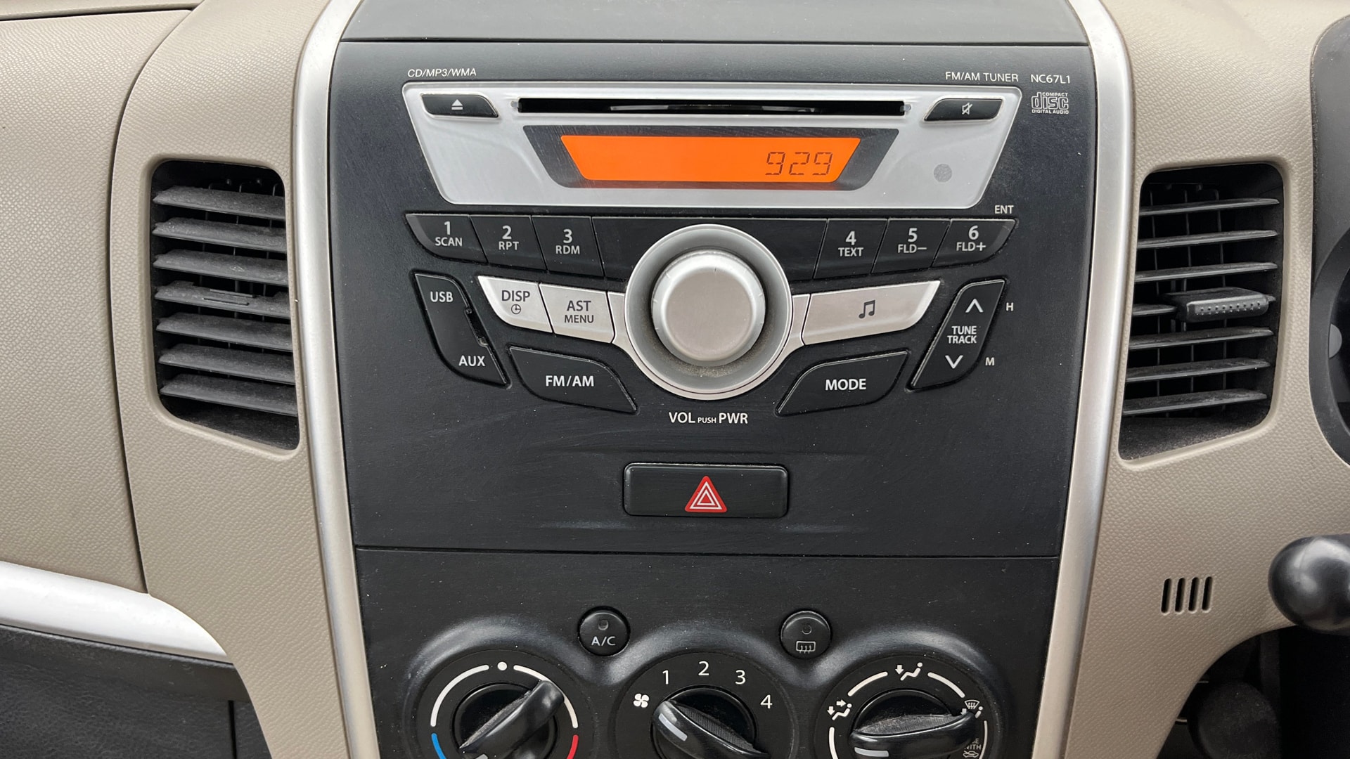 View 2016 Maruti Suzuki 1000 Base Variant Image 17 Used 2016 Maruti Suzuki 1000 Base Variant Image 17