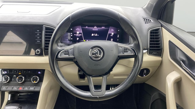 View Skoda Karoq Image 20 Used Skoda Karoq Image 20
