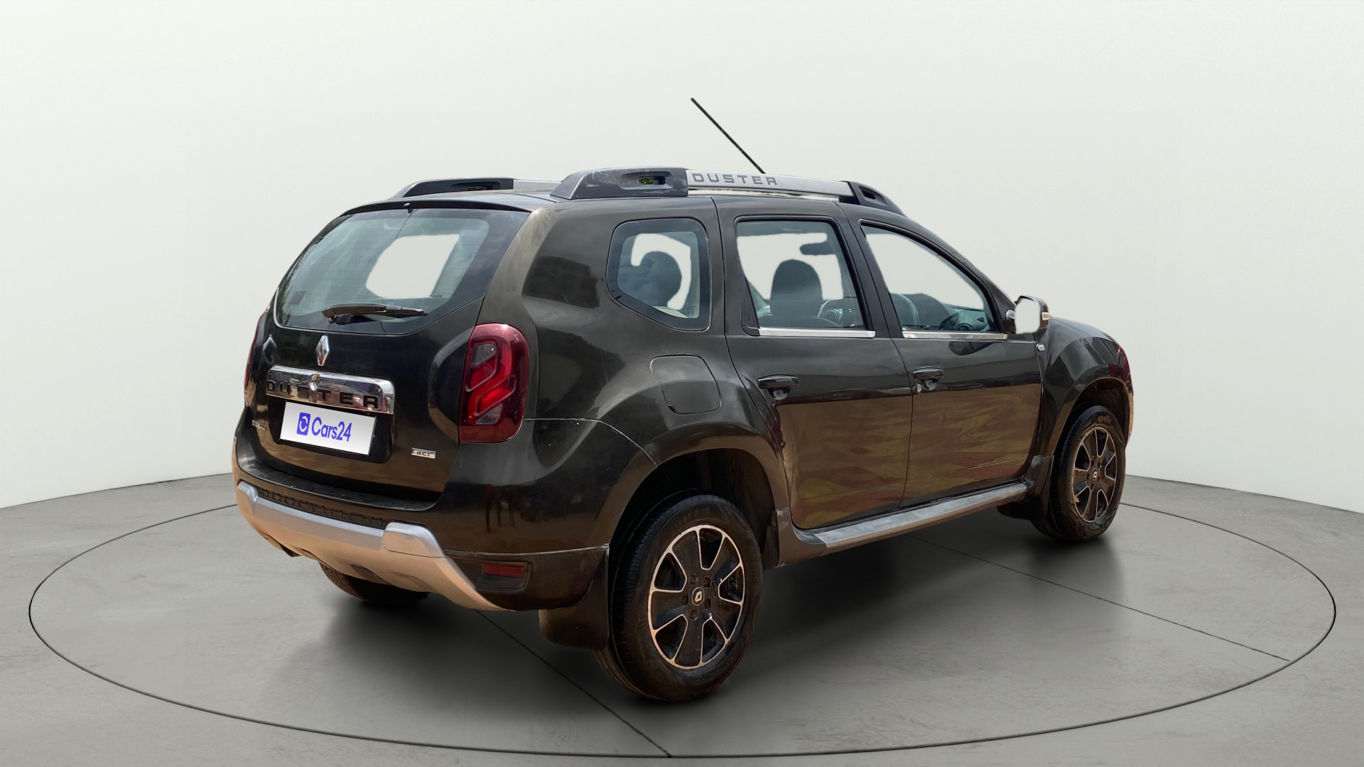 View 2017 Renault Duster Diesel 85PS 4x2 MT Image 43 Used 2017 Renault Duster Diesel 85PS 4x2 MT Image 43