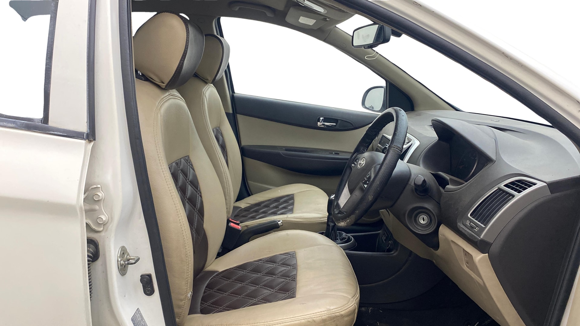 View 2014 Hyundai Elite i20 1.4 Era Diesel BS IV Image 25 Used 2014 Hyundai Elite i20 1.4 Era Diesel BS IV Image 25
