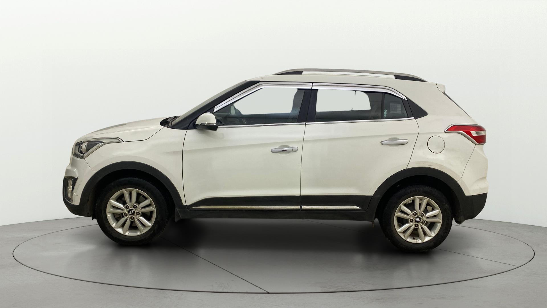 View 2016 Hyundai Creta 1.6 SX Plus Petrol Image 5 Used 2016 Hyundai Creta 1.6 SX Plus Petrol Image 5