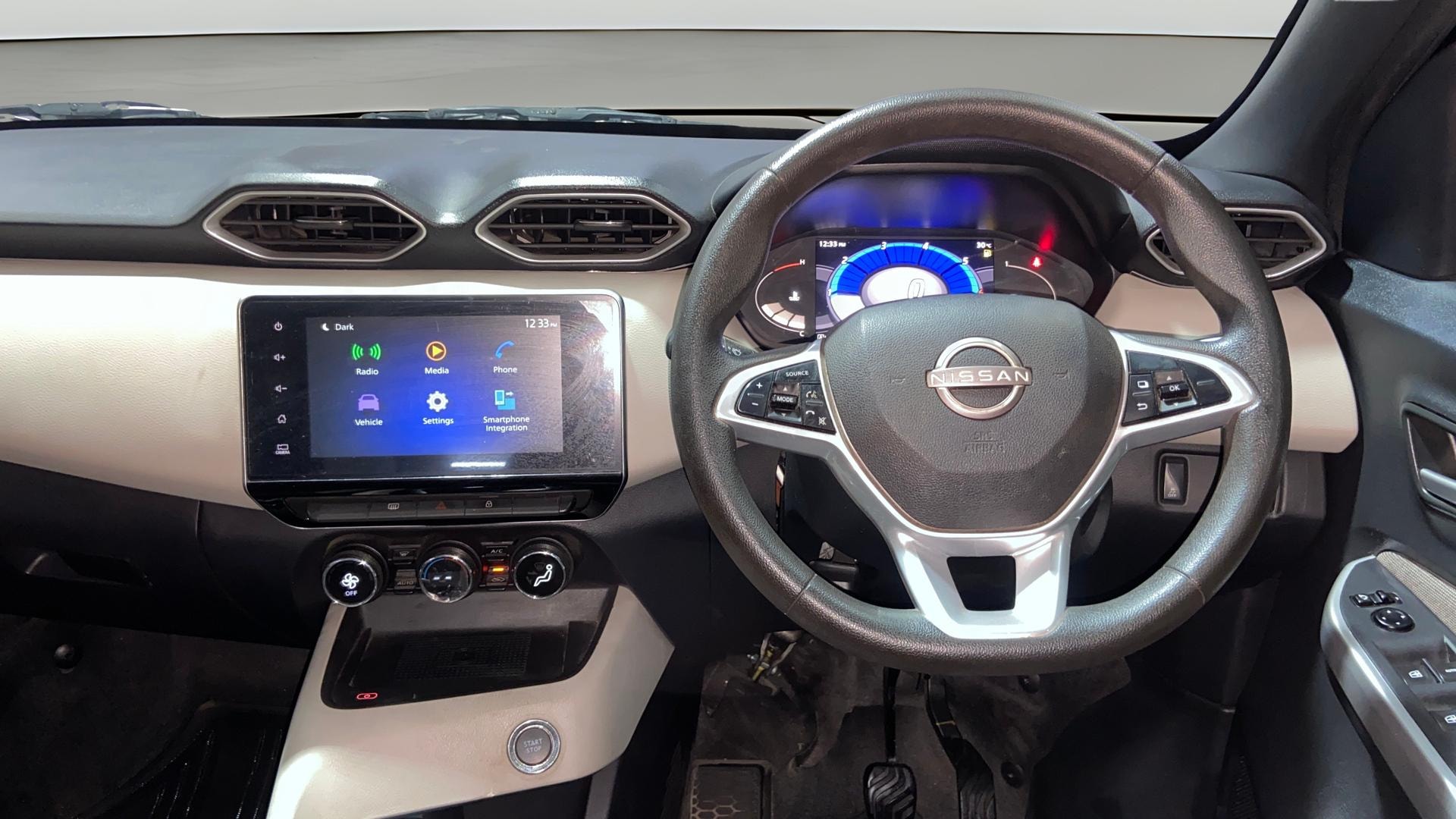 View 2022 Nissan Magnite Turbo XV CVT Image 20 Used 2022 Nissan Magnite Turbo XV CVT Image 20