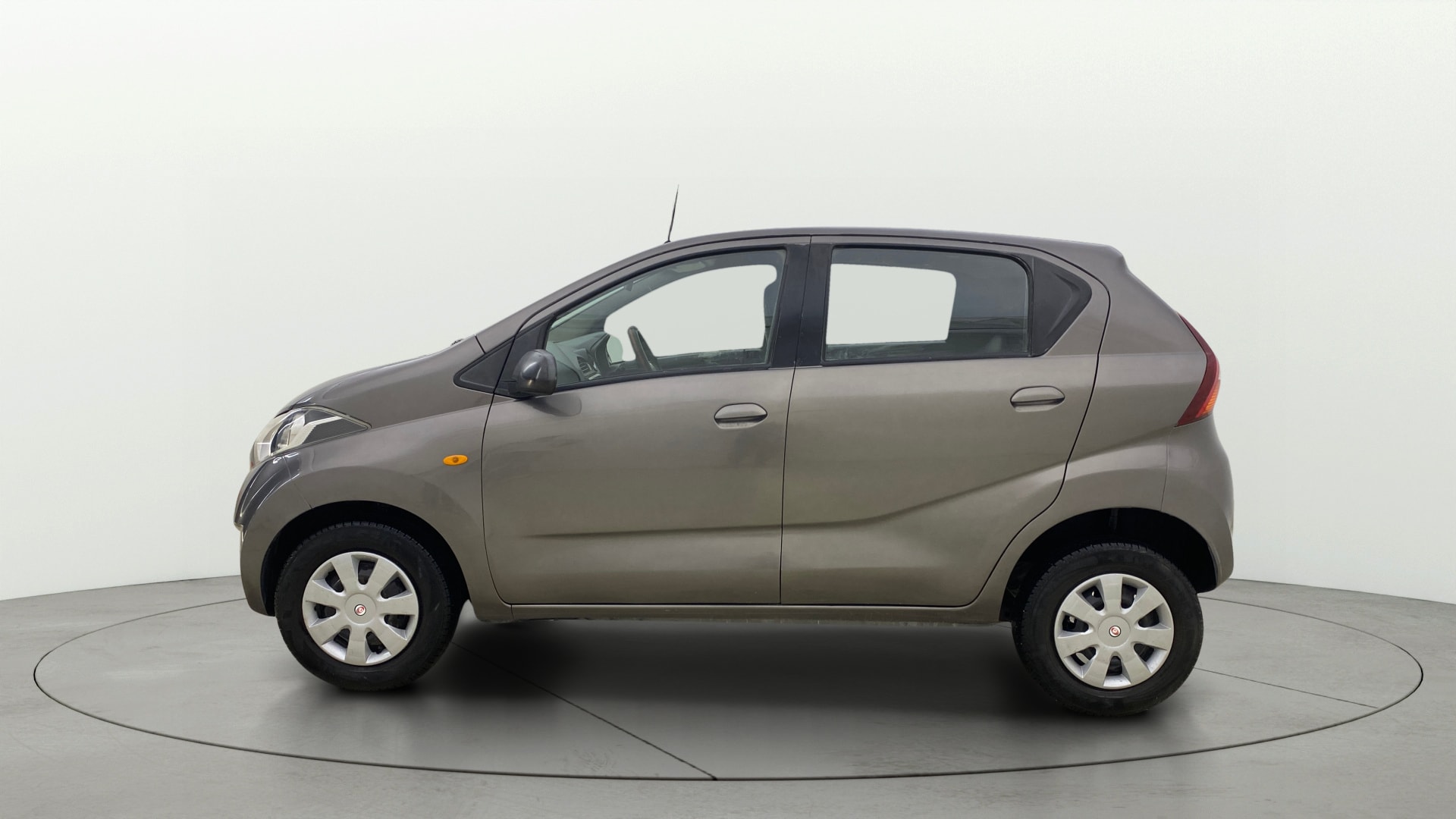 View 2017 Datsun Redi GO T(O)-0.8L BS IV Image 5 Used 2017 Datsun Redi GO T(O)-0.8L BS IV Image 5