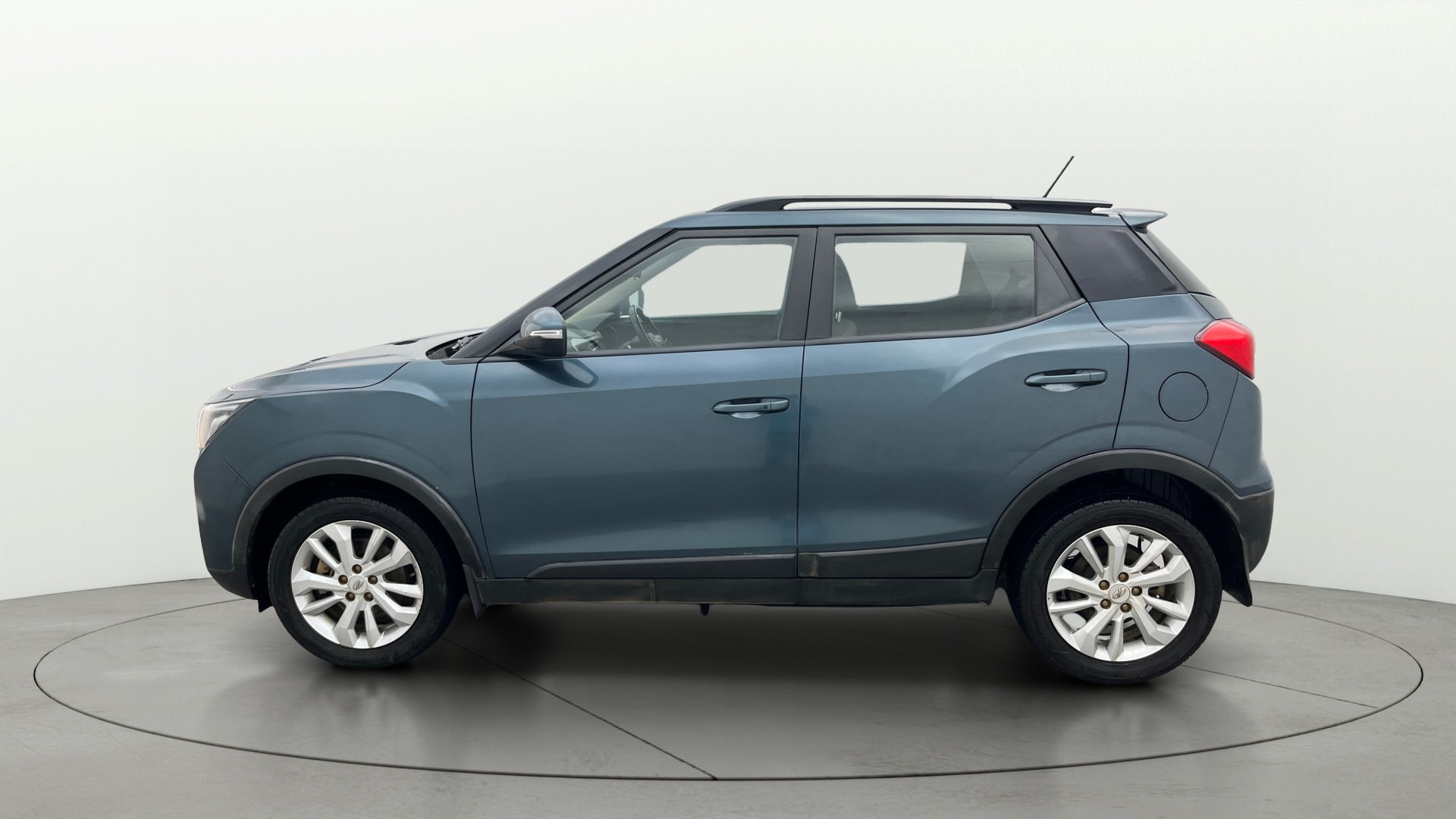 Used 2020 Mahindra XUV300 Used 2020 Mahindra XUV300
