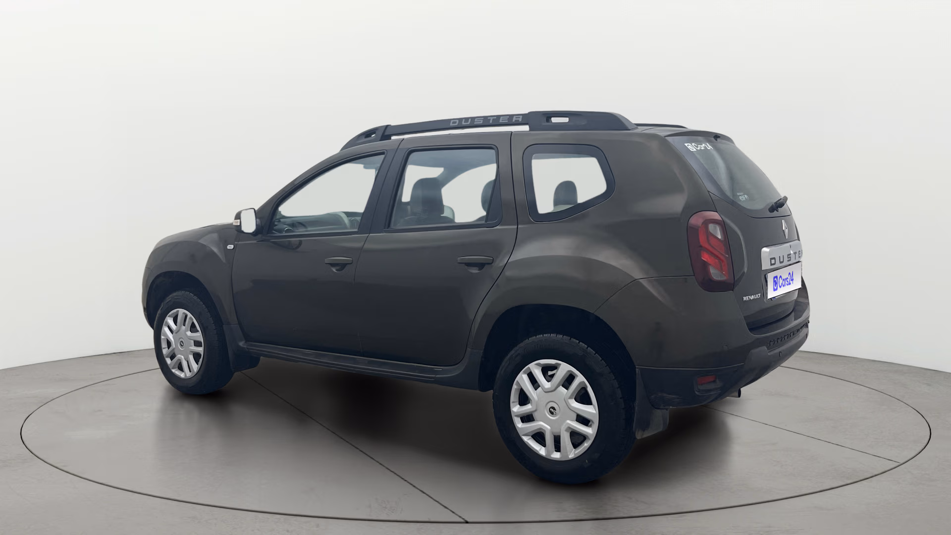 View 2016 Renault Duster Diesel 110PS RXZ AMT Image 2 Used 2016 Renault Duster Diesel 110PS RXZ AMT Image 2