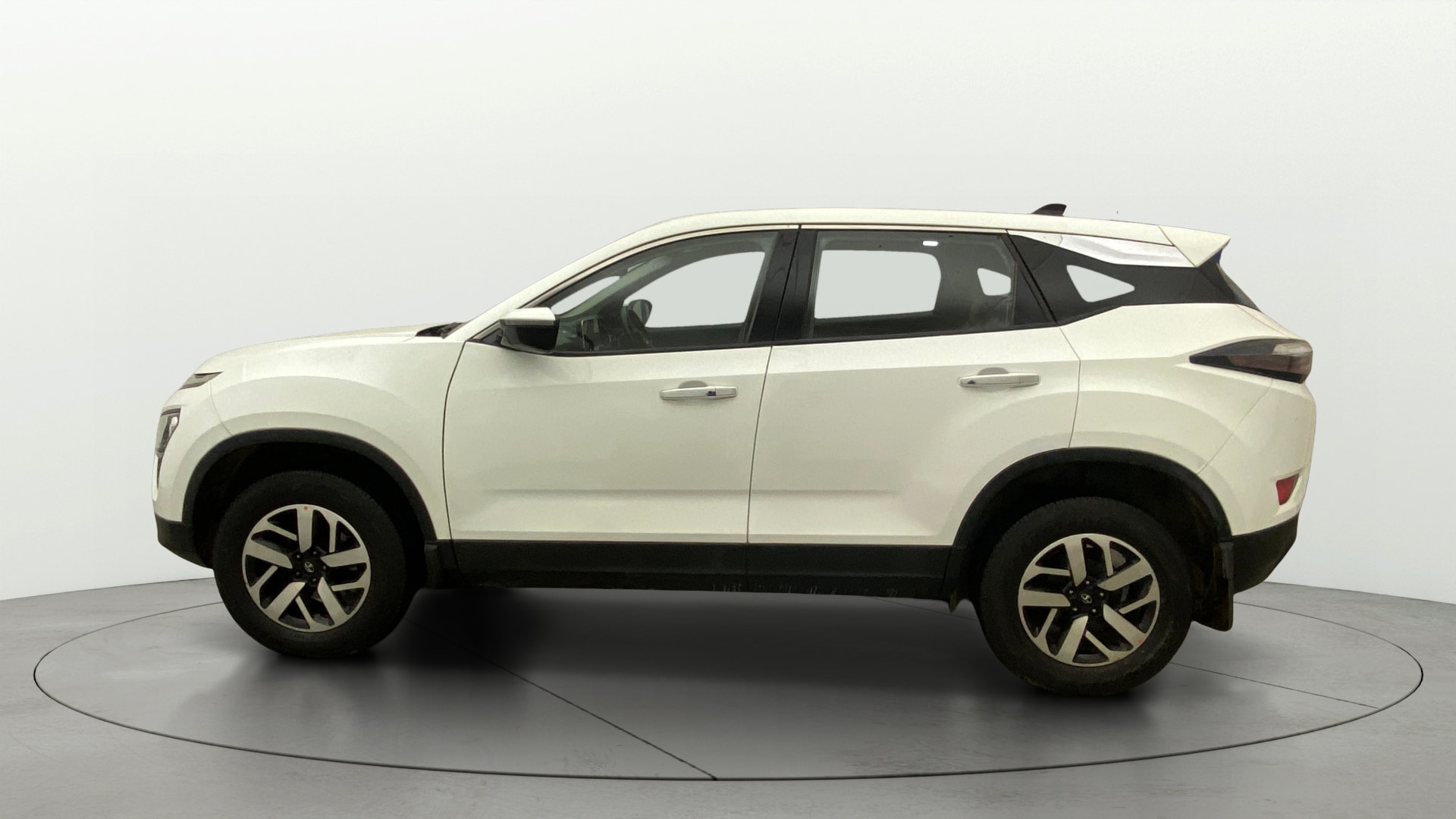 View 2020 Tata Harrier XE Image 6 Used 2020 Tata Harrier XE Image 6