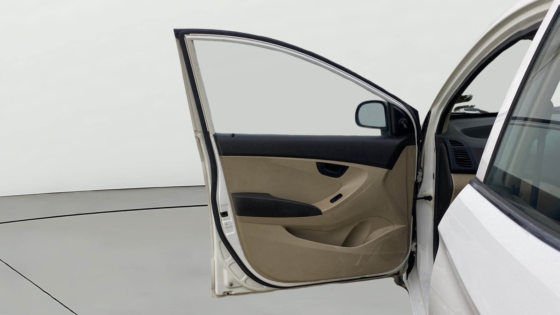 View 2014 Hyundai EON Era Plus Image 30 Used 2014 Hyundai EON Era Plus Image 30